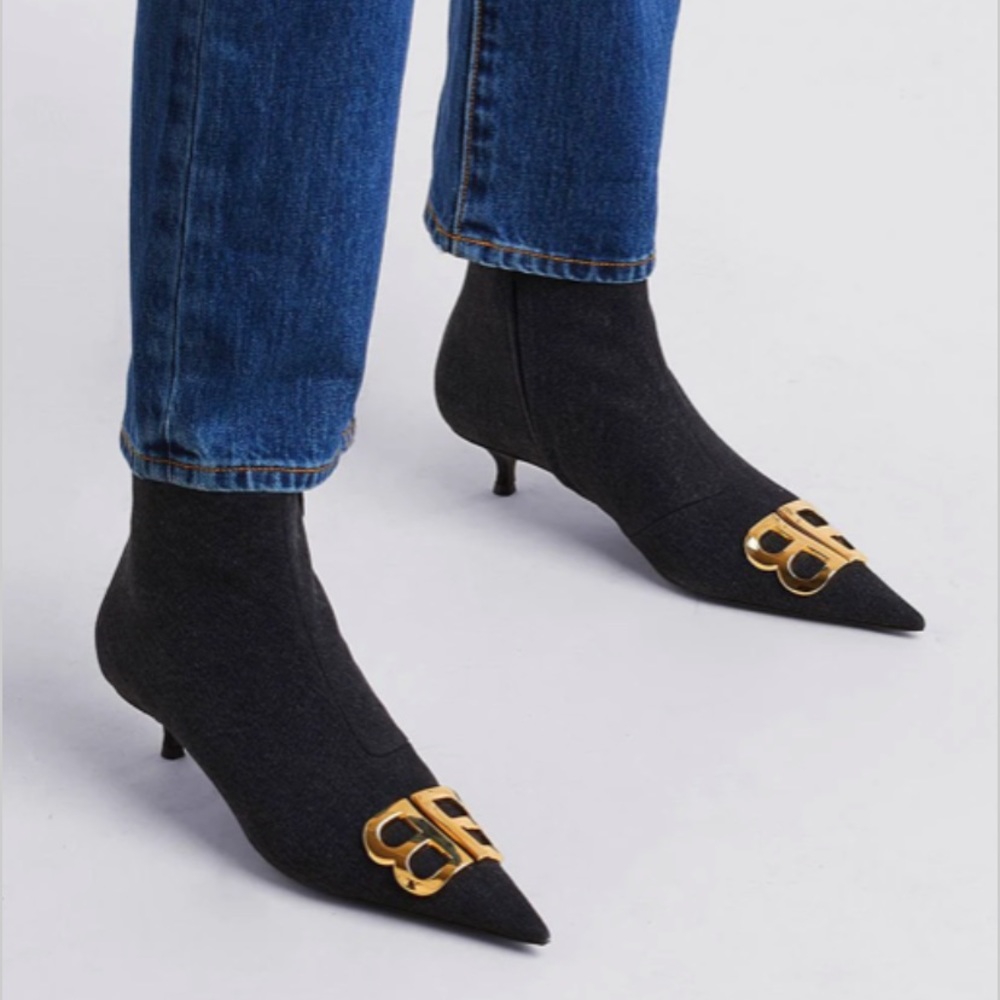 Brand new Balenciaga kitten heels Ankle Boots